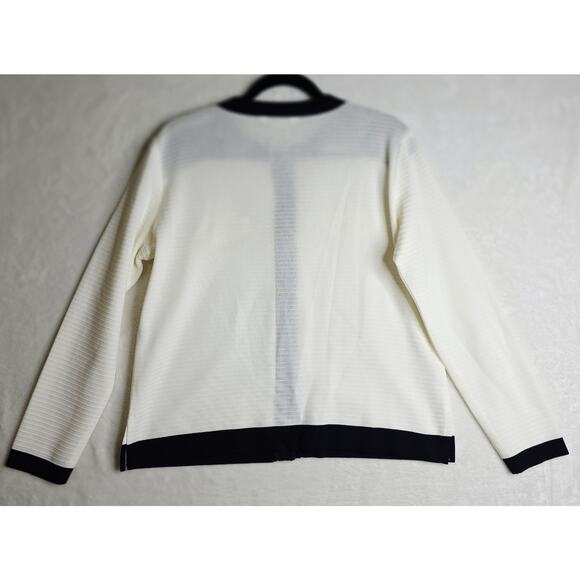 Exclusively MiSook Vintage SzL Navy n White Buttondown Top. ChanelVibe Luxurious - Picture 2 of 16